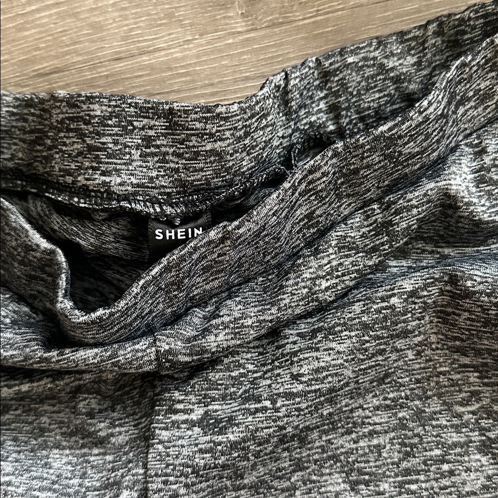 SHEIN | Workout Ruched Shorts (Tall) - Picture 7 of 9
